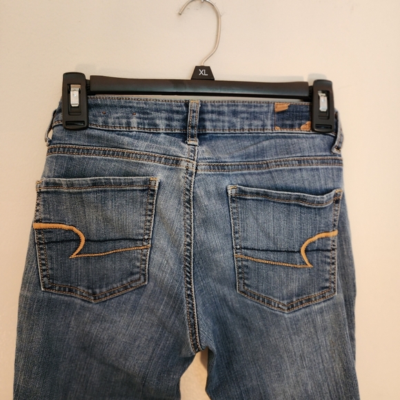 American Eagle Medium Wash Jegging Size 2 - Picture 5 of 7